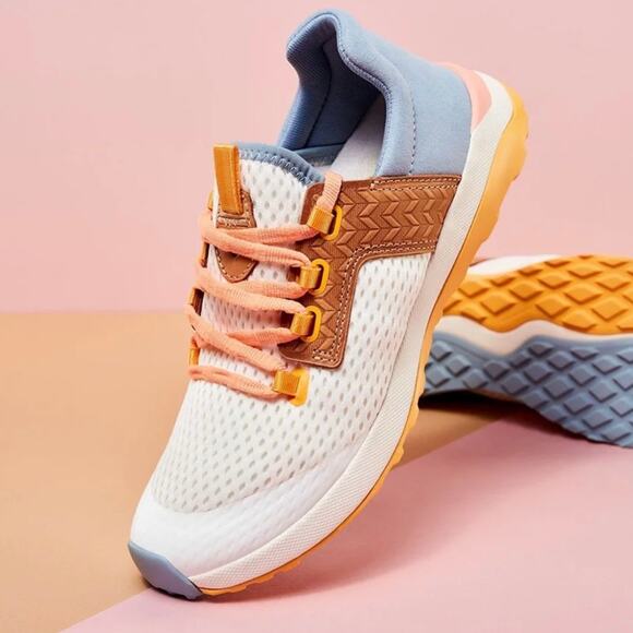 OLUKAI | Wailuku Women’s Athletic Shoes Sneakers Bright White / Sea Ice | US 10 - Picture 1 of 12